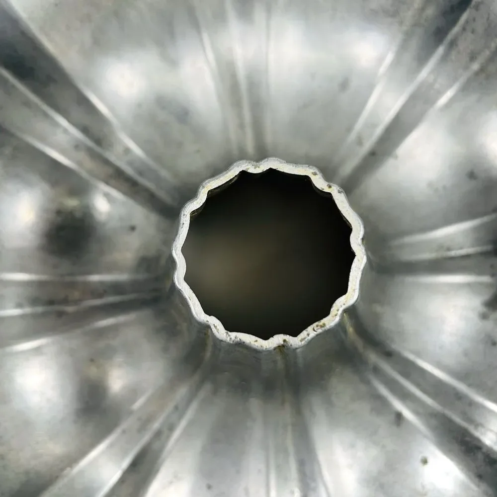 VTG Original Bundt Brand Northland Heavy Aluminum Fluted Tube Cake Pan USA 10 in